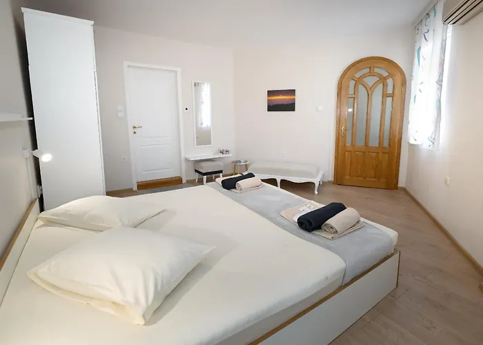 Mod - Opera Apartment *