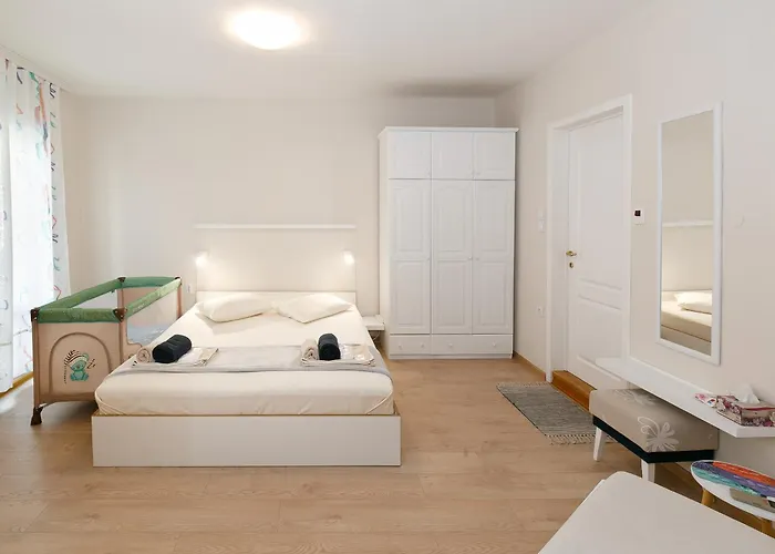 Apartment Mod - Opera